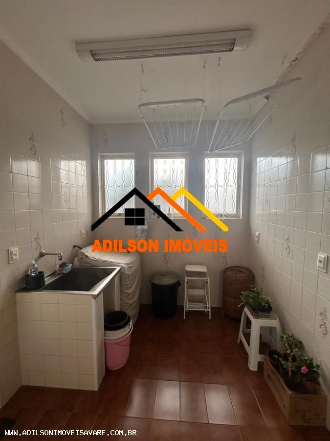 Casa para alugar com 3 quartos, 580m² - Foto 15