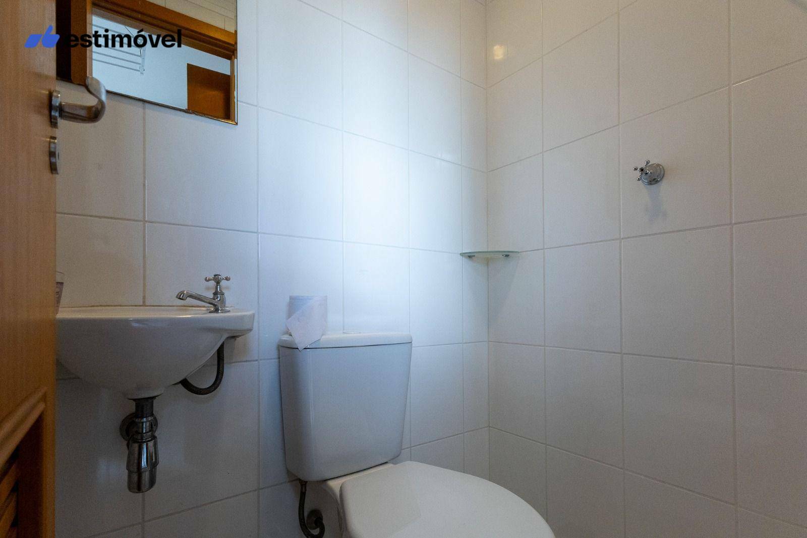 Apartamento para alugar com 3 quartos, 135m² - Foto 17
