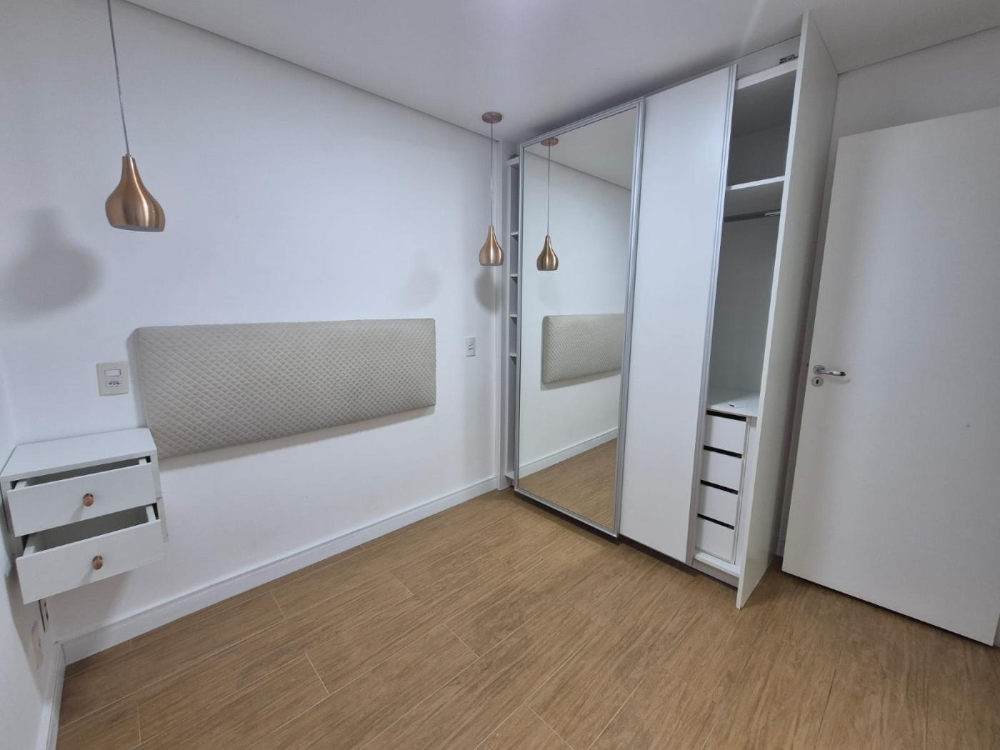 Apartamento para alugar com 2 quartos, 41m² - Foto 4