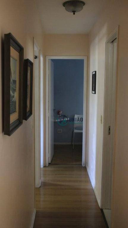 Apartamento à venda com 2 quartos, 65m² - Foto 9