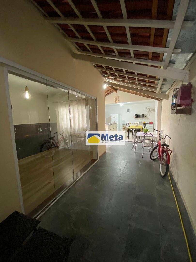 Casa, 3 quartos, 180 m² - Foto 2