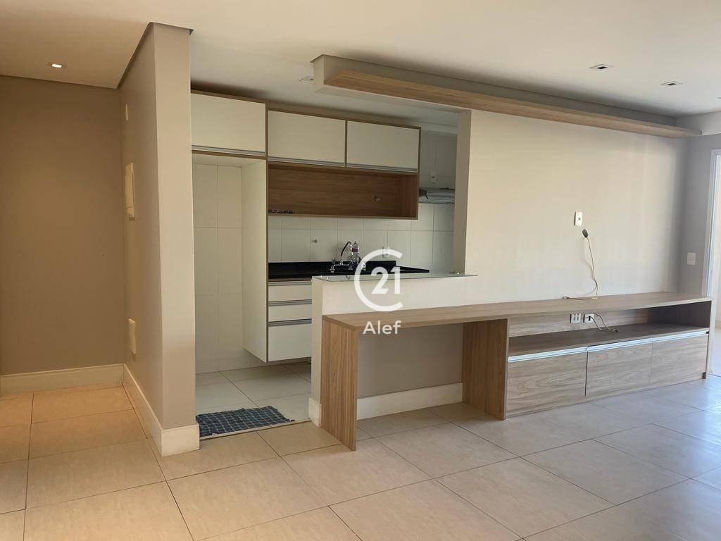 Apartamento para alugar com 2 quartos, 79m² - Foto 2