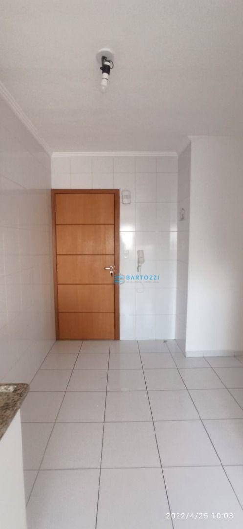 Apartamento à venda com 3 quartos, 85m² - Foto 7