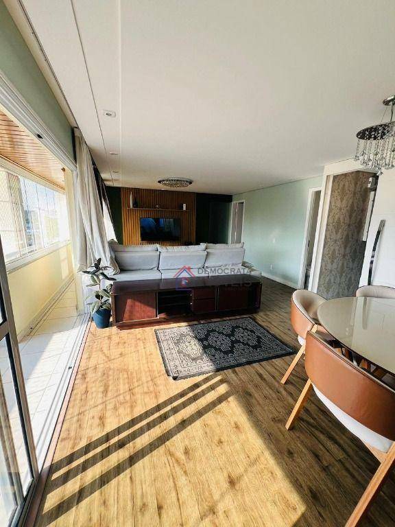 Apartamento à venda com 3 quartos, 128m² - Foto 8