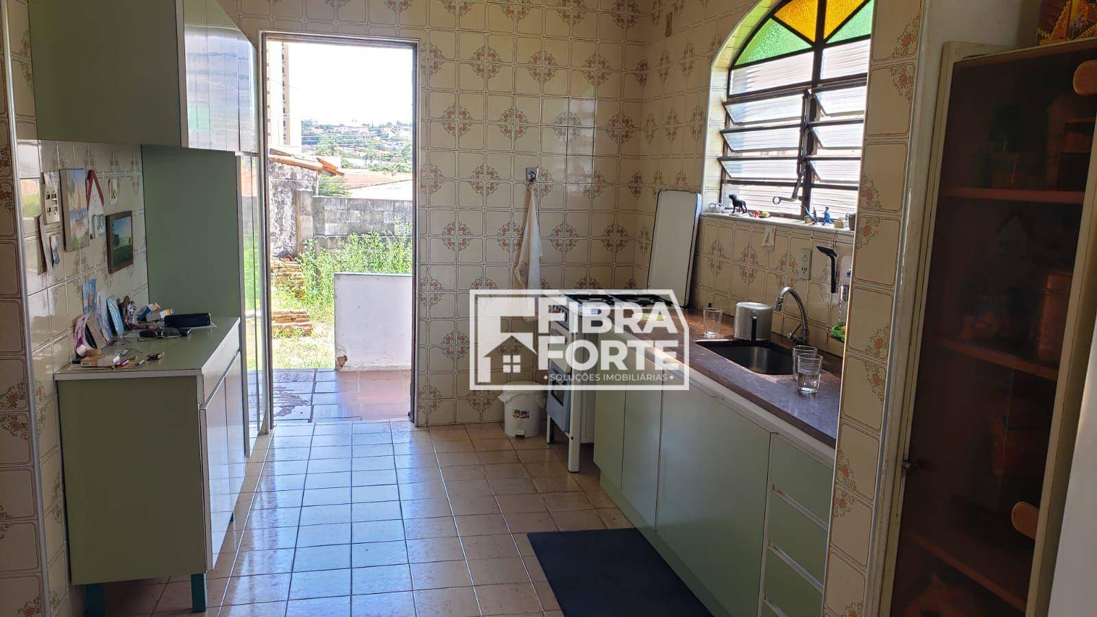 Casa à venda com 3 quartos, 149m² - Foto 9