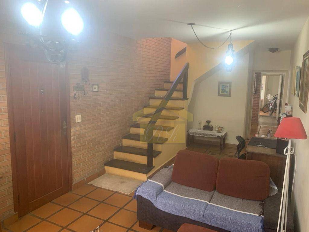 Sobrado à venda com 4 quartos, 187m² - Foto 1