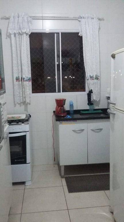 Apartamento à venda com 2 quartos, 58m² - Foto 11