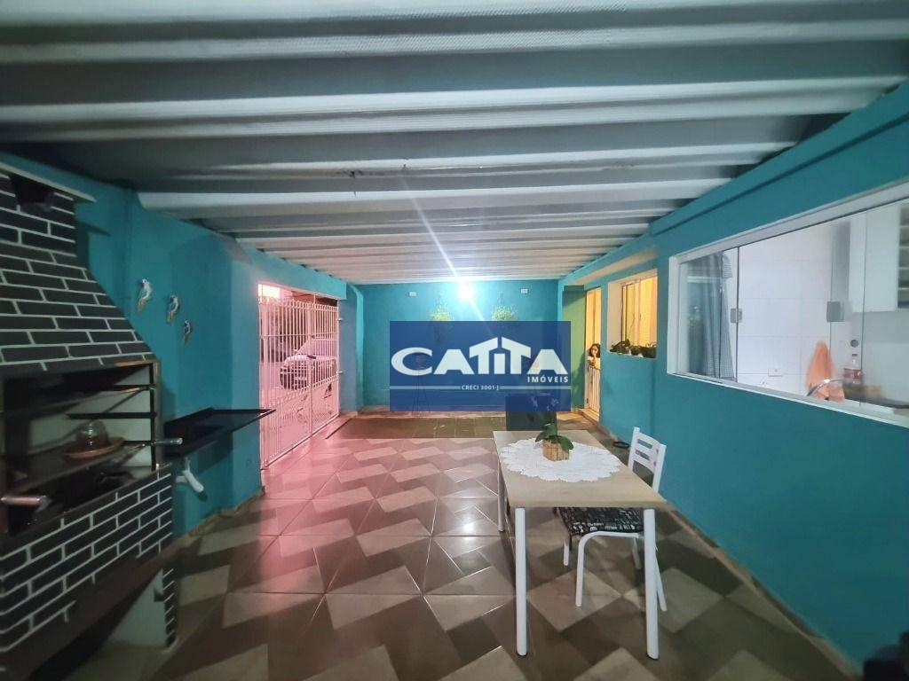 Casa à venda com 2 quartos, 110m² - Foto 4