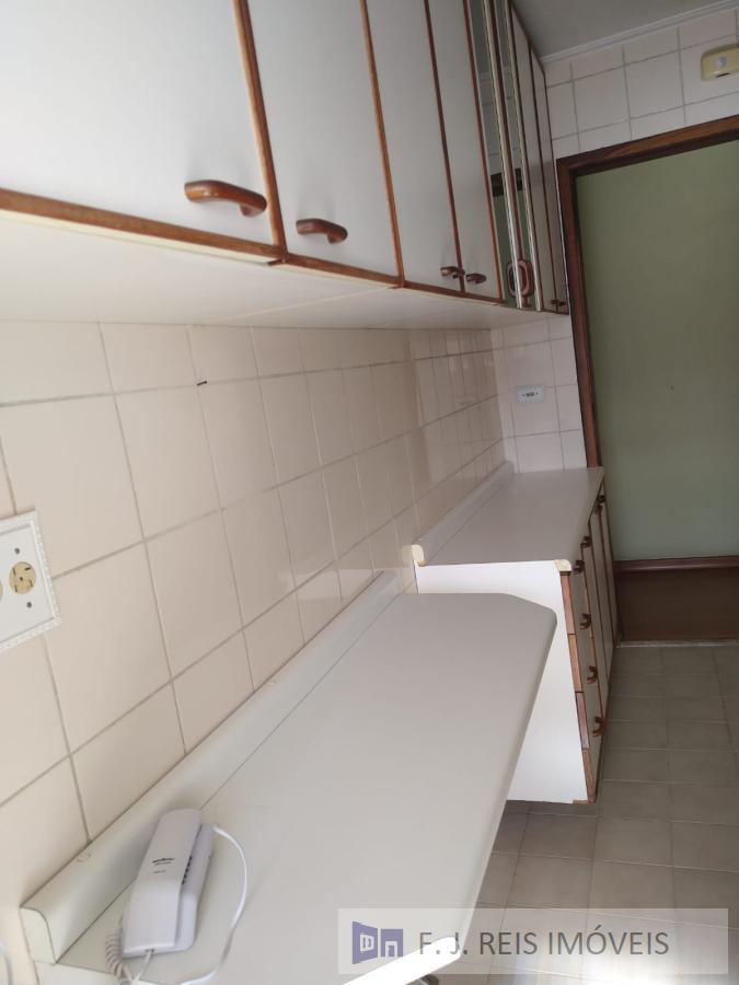 Apartamento à venda com 3 quartos, 87m² - Foto 24