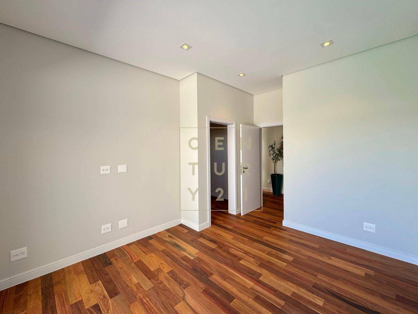 Casa de Condomínio à venda com 4 quartos, 566m² - Foto 31