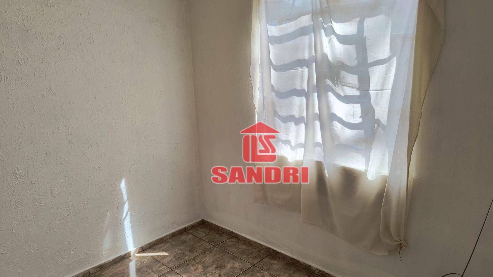 Casa à venda e aluguel com 2 quartos, 100m² - Foto 4