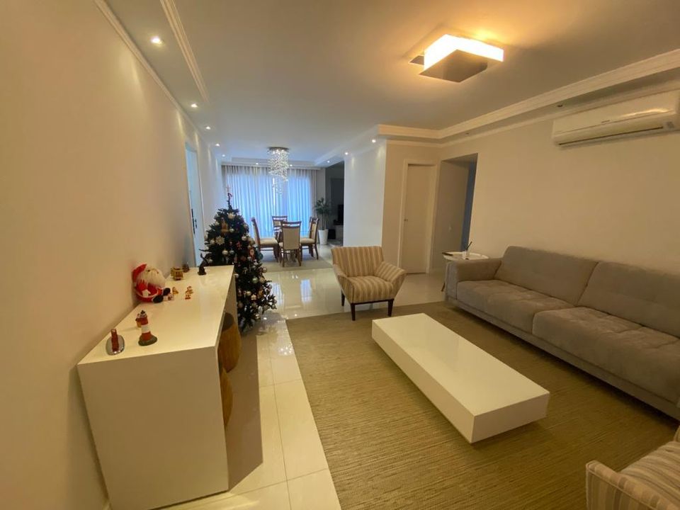 Apartamento à venda com 3 quartos, 135m² - Foto 1