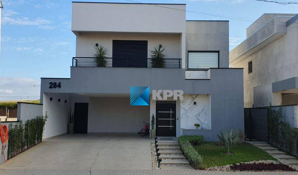 Casa de Condomínio à venda com 4 quartos, 260m² - Foto 1