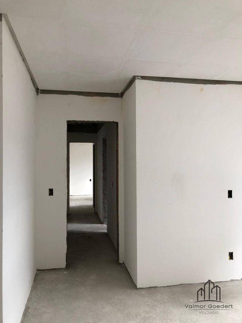 Apartamento à venda com 3 quartos, 118m² - Foto 28