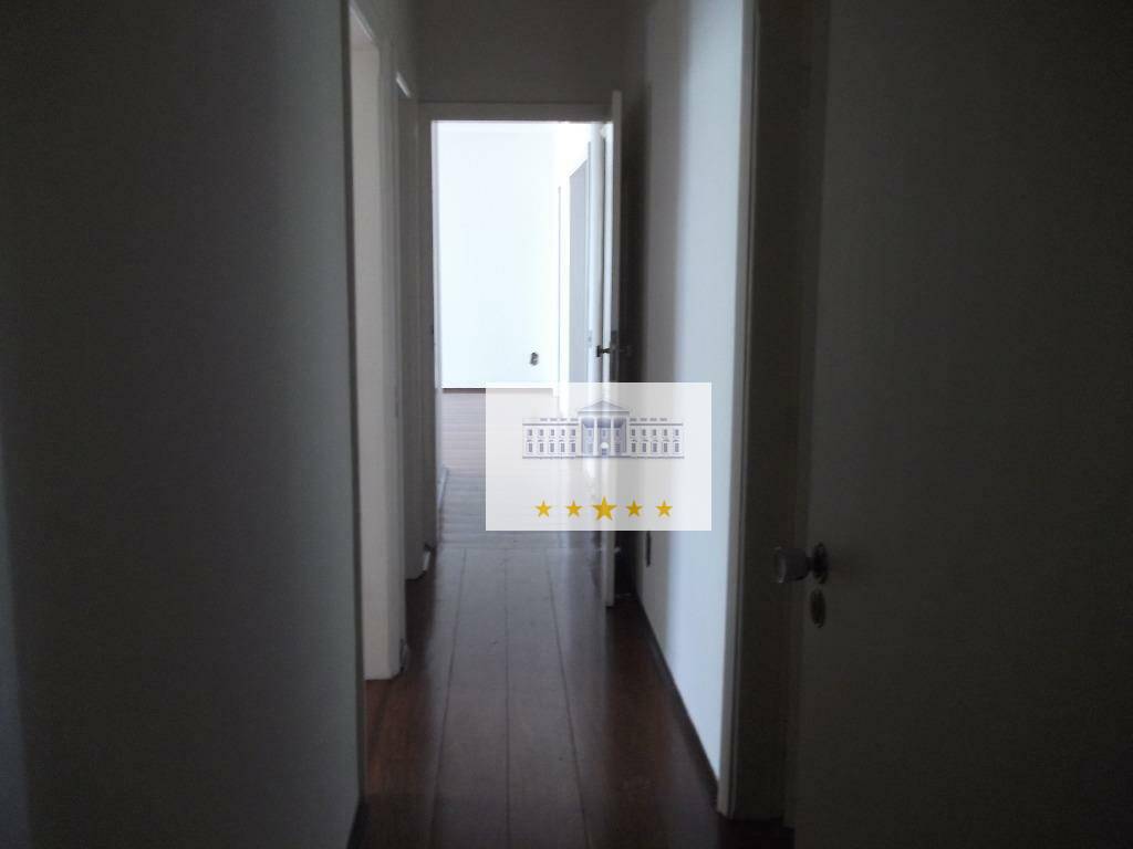 Apartamento à venda com 3 quartos, 238m² - Foto 1