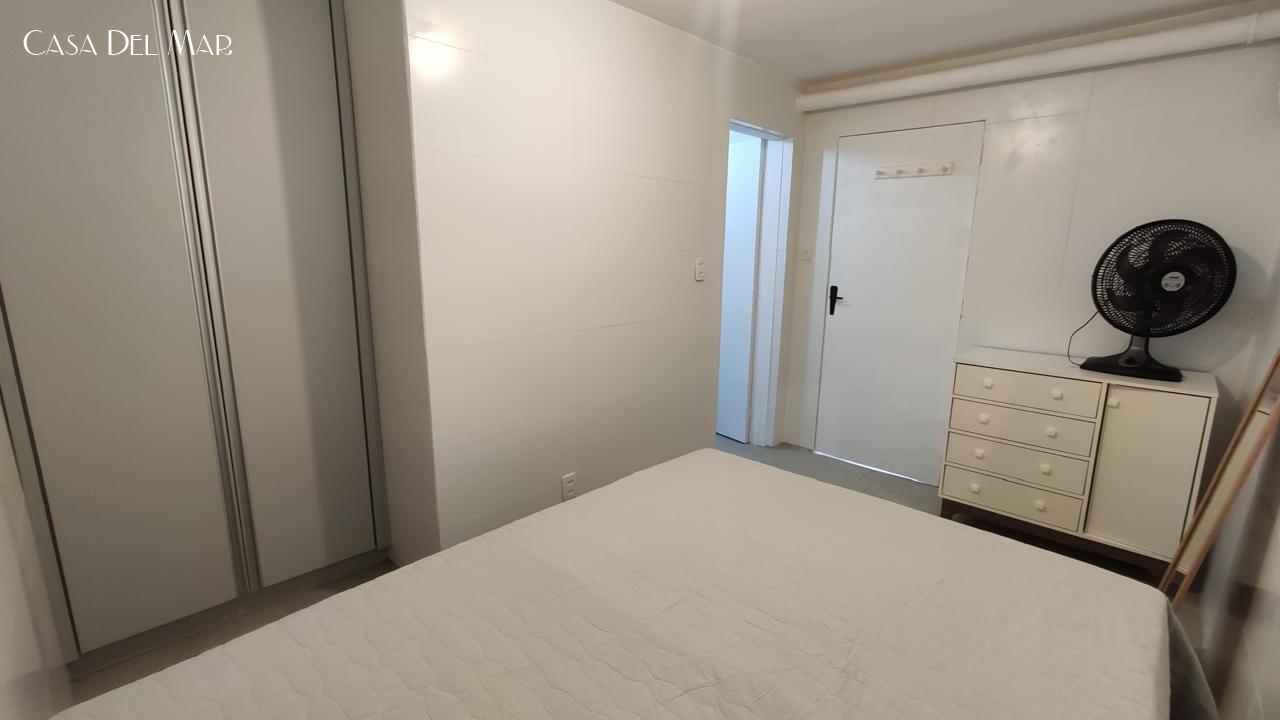 Casa à venda com 9 quartos, 176m² - Foto 12