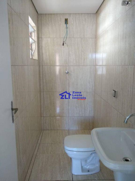 Sobrado à venda e aluguel com 3 quartos, 187m² - Foto 13