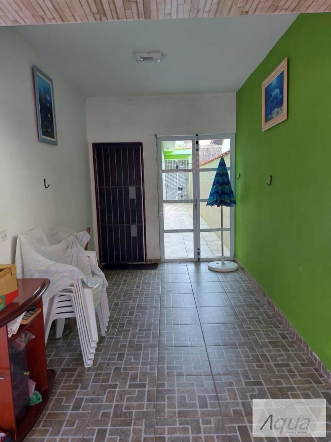 Casa à venda com 2 quartos, 125m² - Foto 1