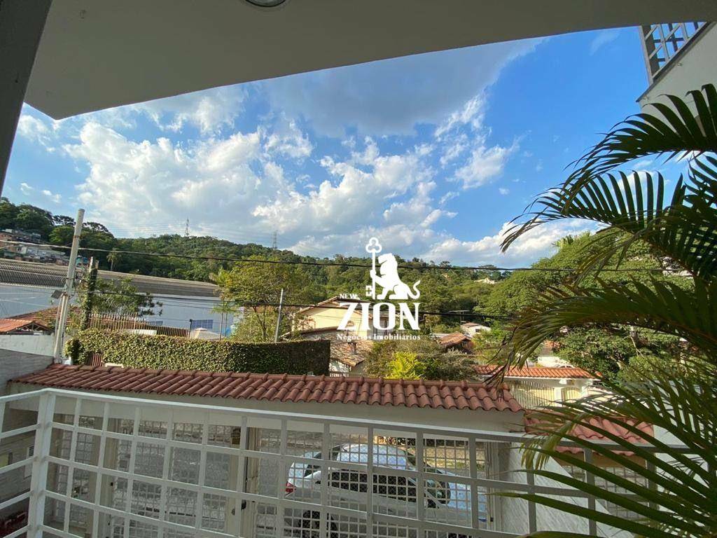 Sobrado à venda com 3 quartos, 221m² - Foto 1