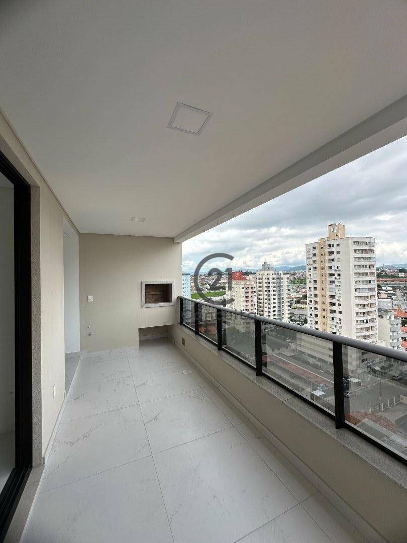 Apartamento à venda com 3 quartos, 104m² - Foto 1