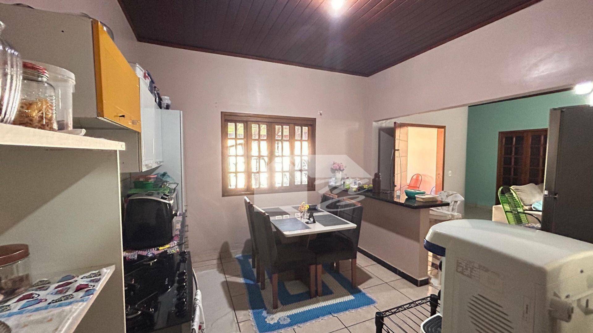 Casa à venda com 3 quartos, 190m² - Foto 20