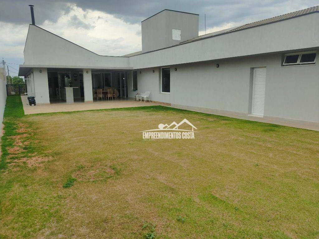 Casa de Condomínio à venda com 3 quartos, 400m² - Foto 46