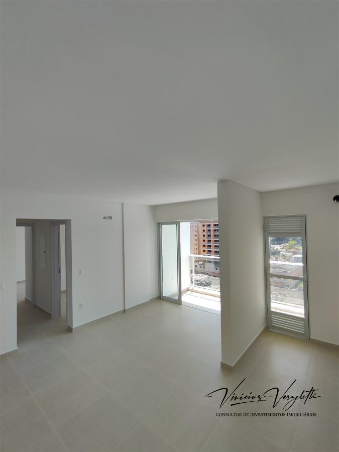 Apartamento à venda com 2 quartos, 70m² - Foto 5