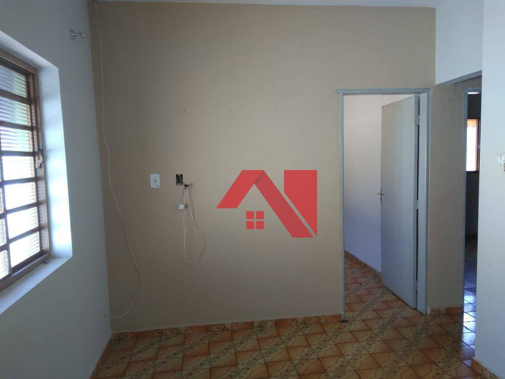 Casa à venda com 2 quartos, 105m² - Foto 11