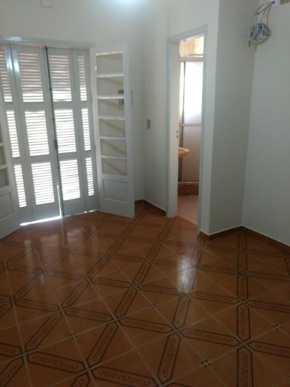 Casa à venda com 3 quartos, 210m² - Foto 14