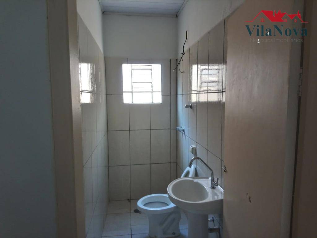 Casa à venda com 2 quartos, 70m² - Foto 14