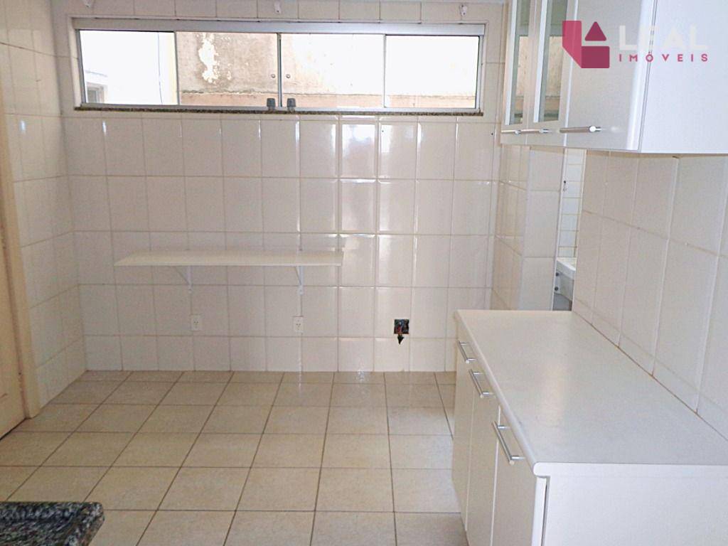 Apartamento à venda com 3 quartos, 147m² - Foto 4