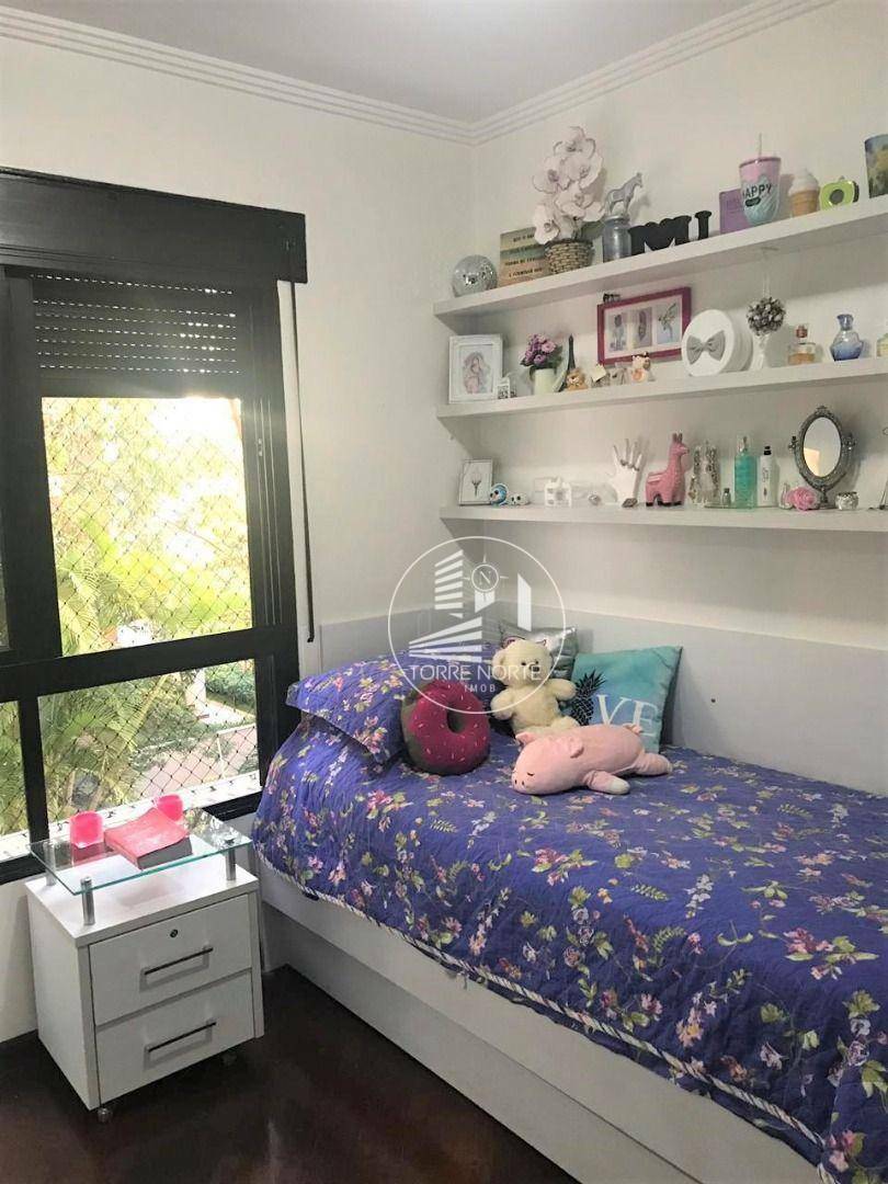 Apartamento à venda com 5 quartos, 230m² - Foto 6