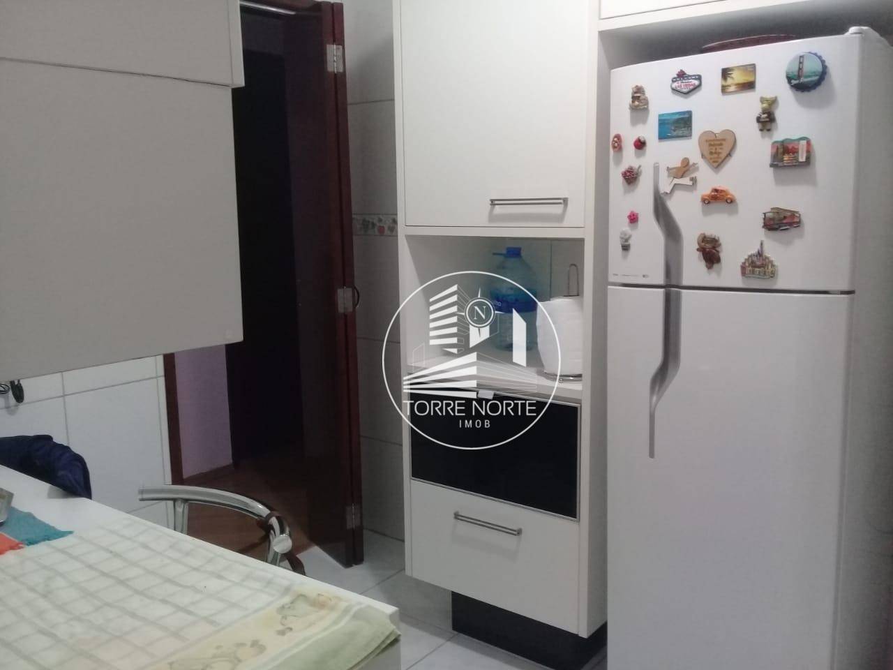 Apartamento à venda com 2 quartos, 62m² - Foto 14