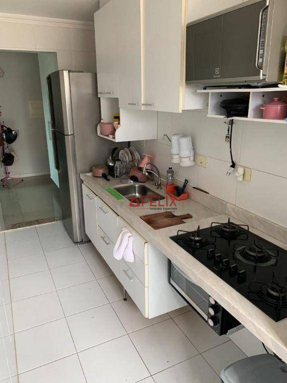 Apartamento à venda com 3 quartos, 75m² - Foto 3