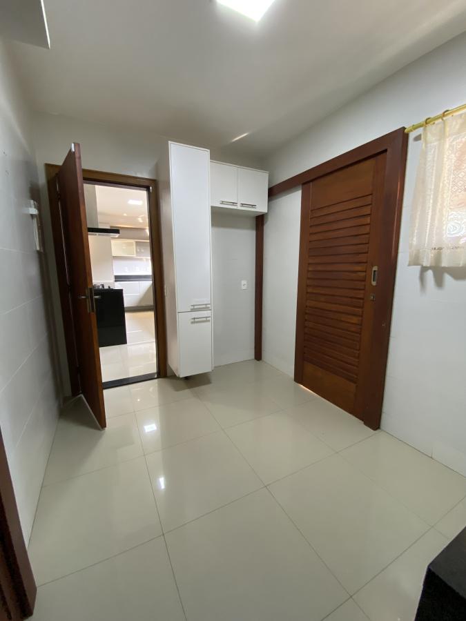 Casa de Condomínio à venda com 3 quartos, 365m² - Foto 13