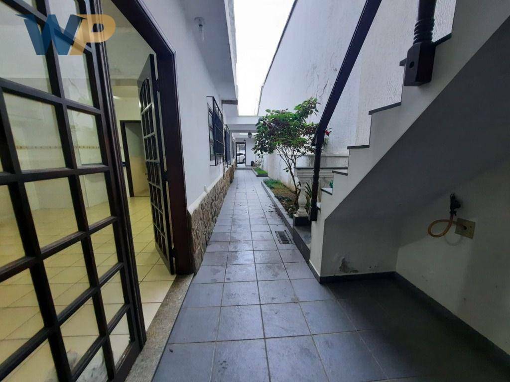 Casa à venda com 5 quartos, 180m² - Foto 17