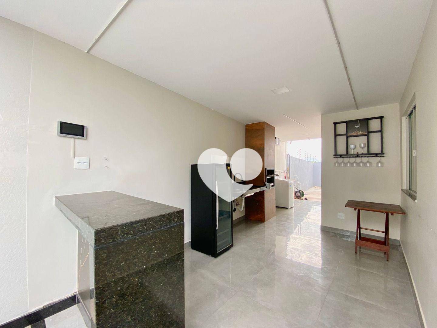 Casa à venda com 3 quartos, 152m² - Foto 4