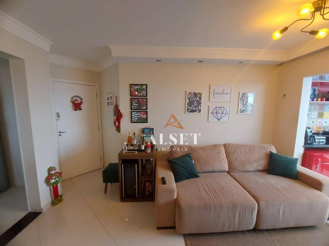 Apartamento à venda com 3 quartos, 63m² - Foto 12