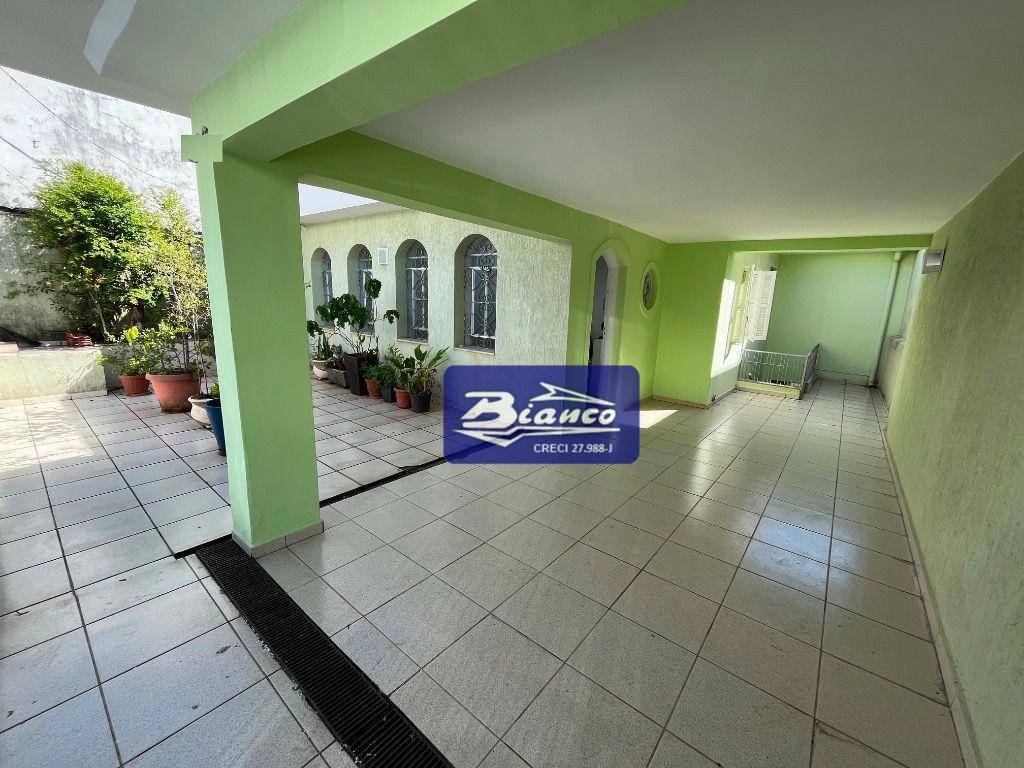 Casa à venda com 3 quartos, 187m² - Foto 1