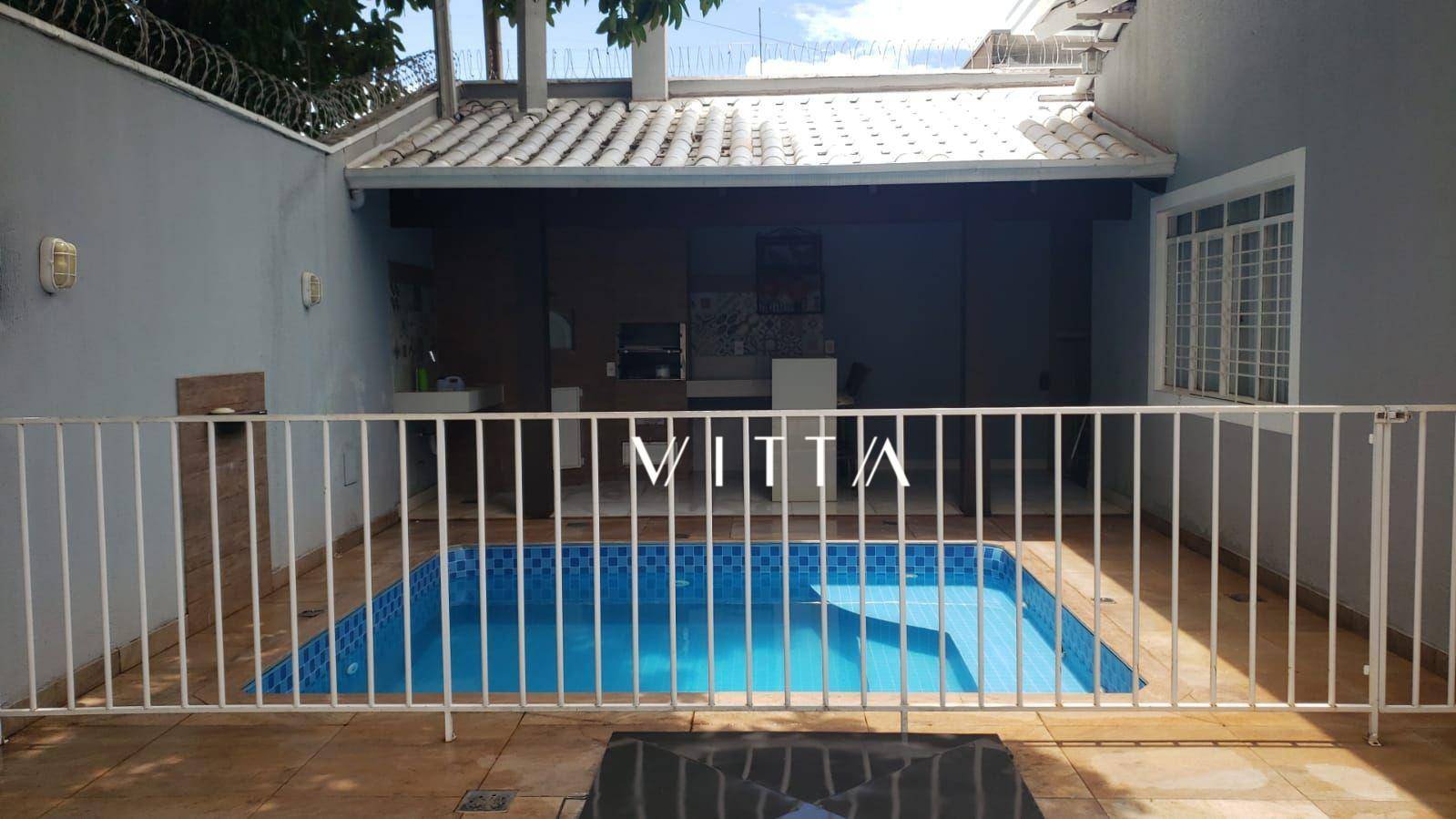 Casa, 3 quartos, 220 m² - Foto 1