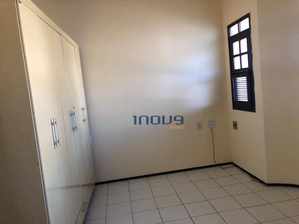 Casa para alugar com 3 quartos, 205m² - Foto 11