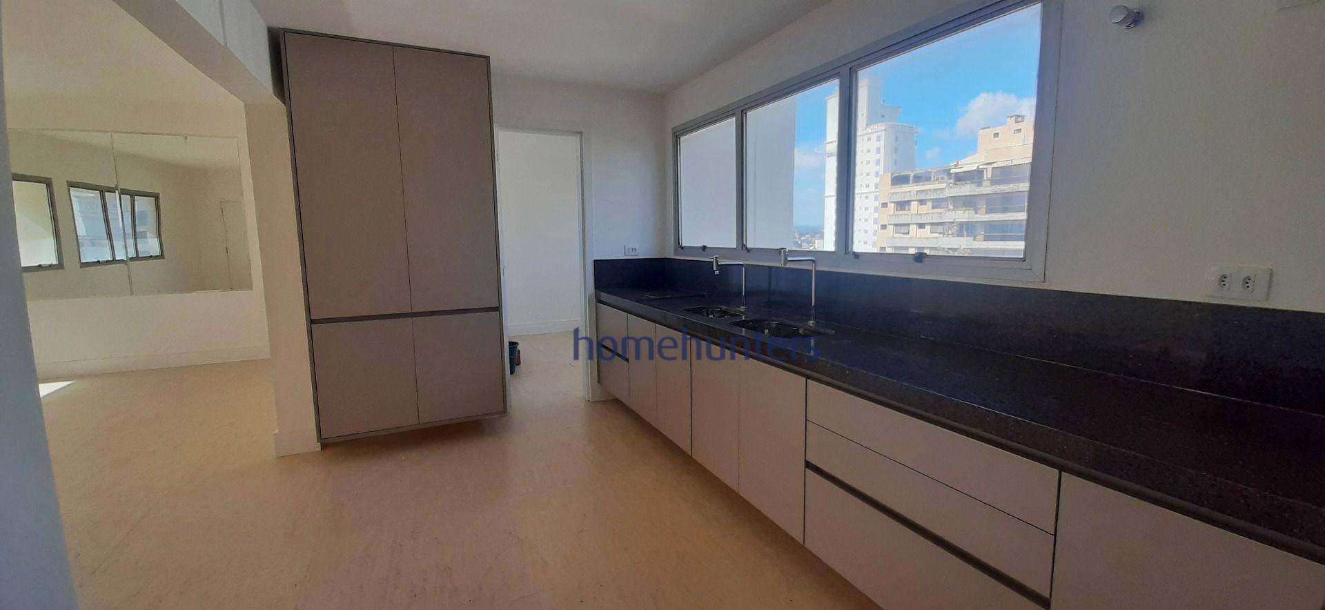 Apartamento à venda com 3 quartos, 248m² - Foto 46