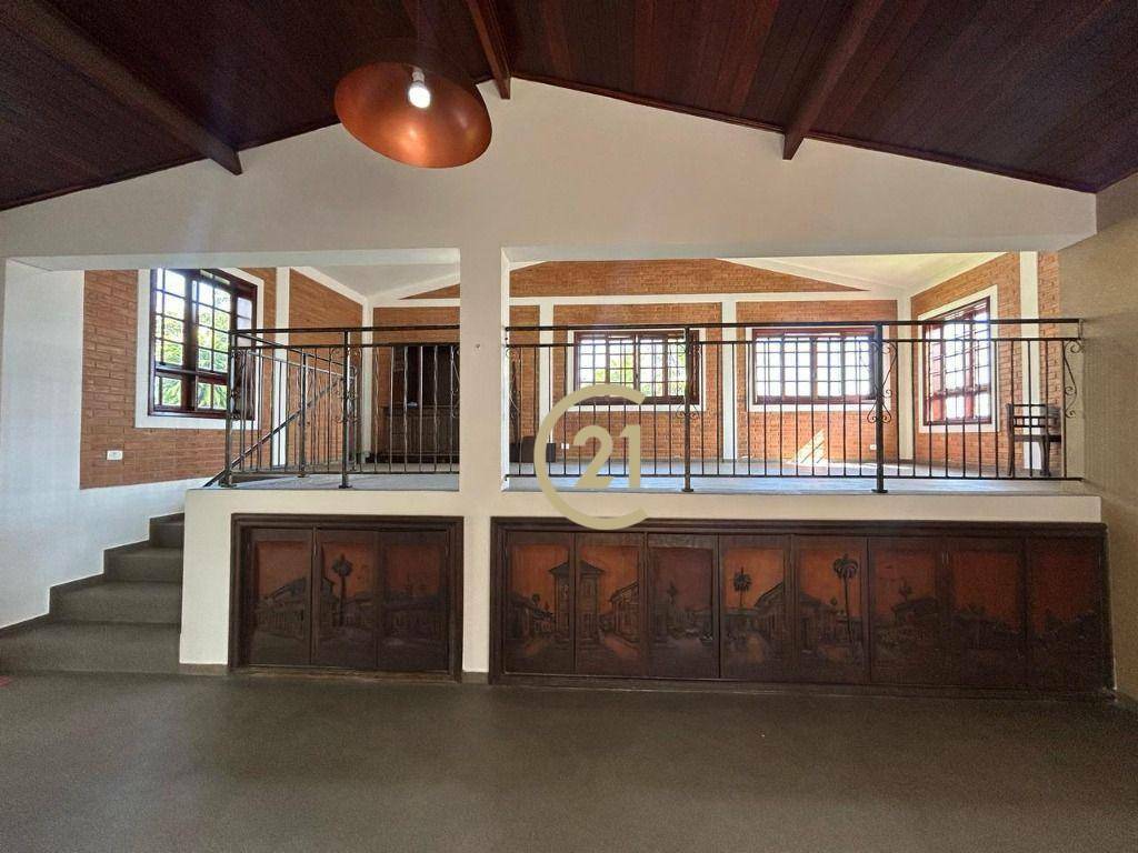 Chácara à venda com 4 quartos, 376m² - Foto 2