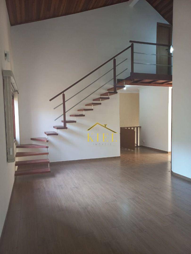 Casa de Condomínio à venda com 3 quartos, 270m² - Foto 3