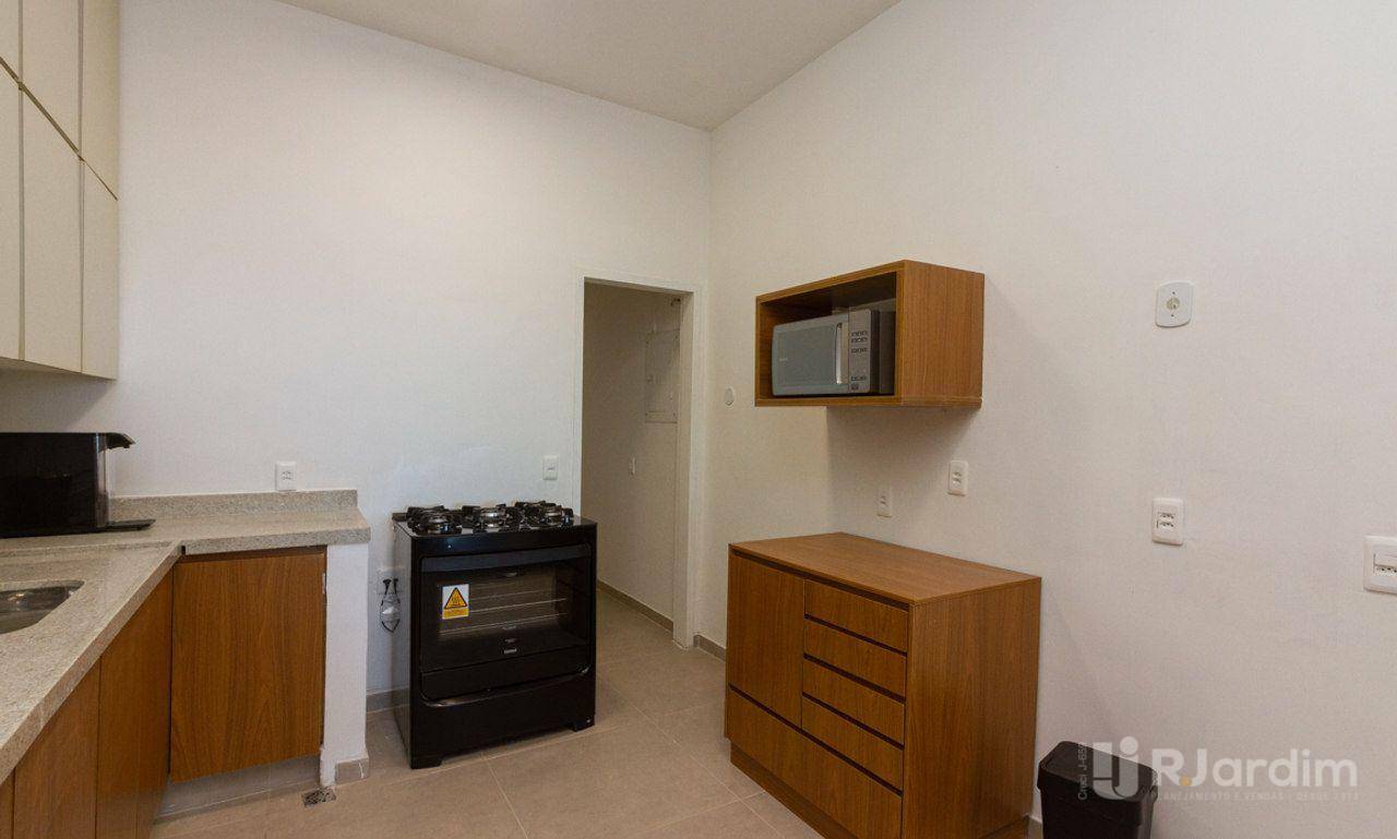 Apartamento para alugar com 4 quartos, 207m² - Foto 17