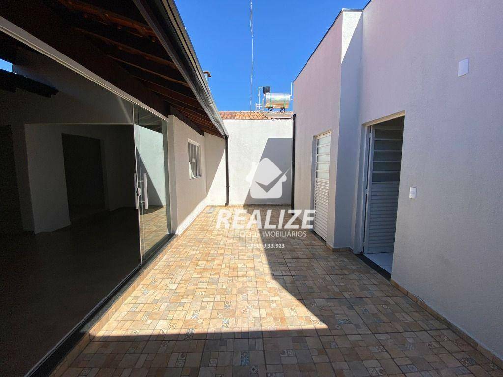 Sobrado à venda com 4 quartos, 240m² - Foto 11