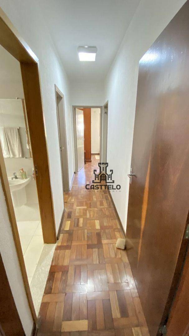 Casa à venda com 3 quartos, 194m² - Foto 12