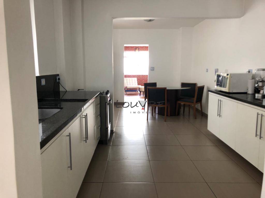 Apartamento à venda com 3 quartos, 210m² - Foto 15