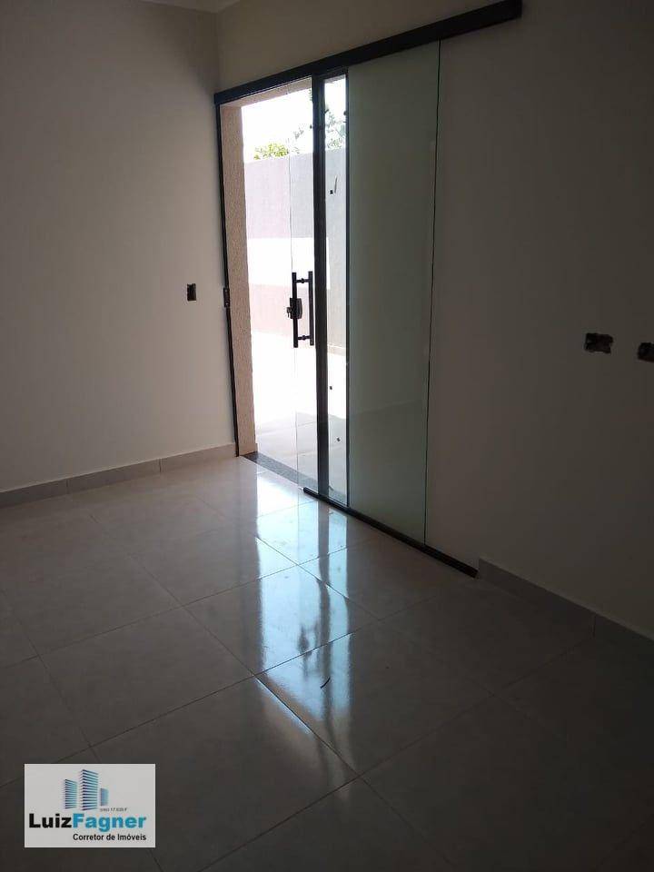 Casa à venda com 3 quartos, 74m² - Foto 10