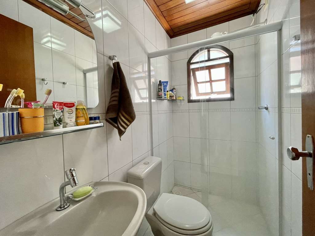 Casa de Condomínio à venda com 3 quartos, 215m² - Foto 40